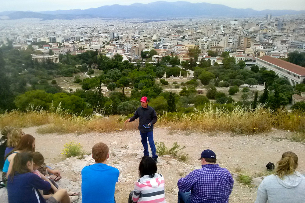 Students study abroad in Greece. 