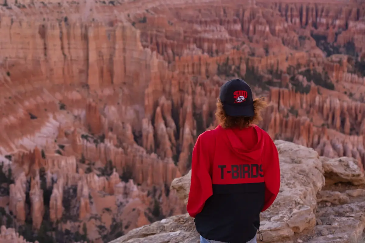 Southern Utah University student overlooking Bryce Canyon studying the Environmental Studies Bachelors degree.