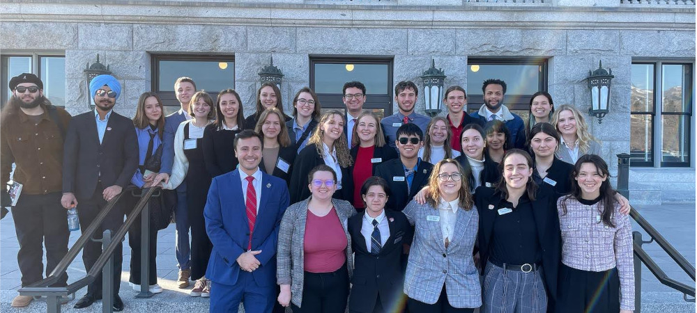 Students and Professors in front of the Leavitt Building